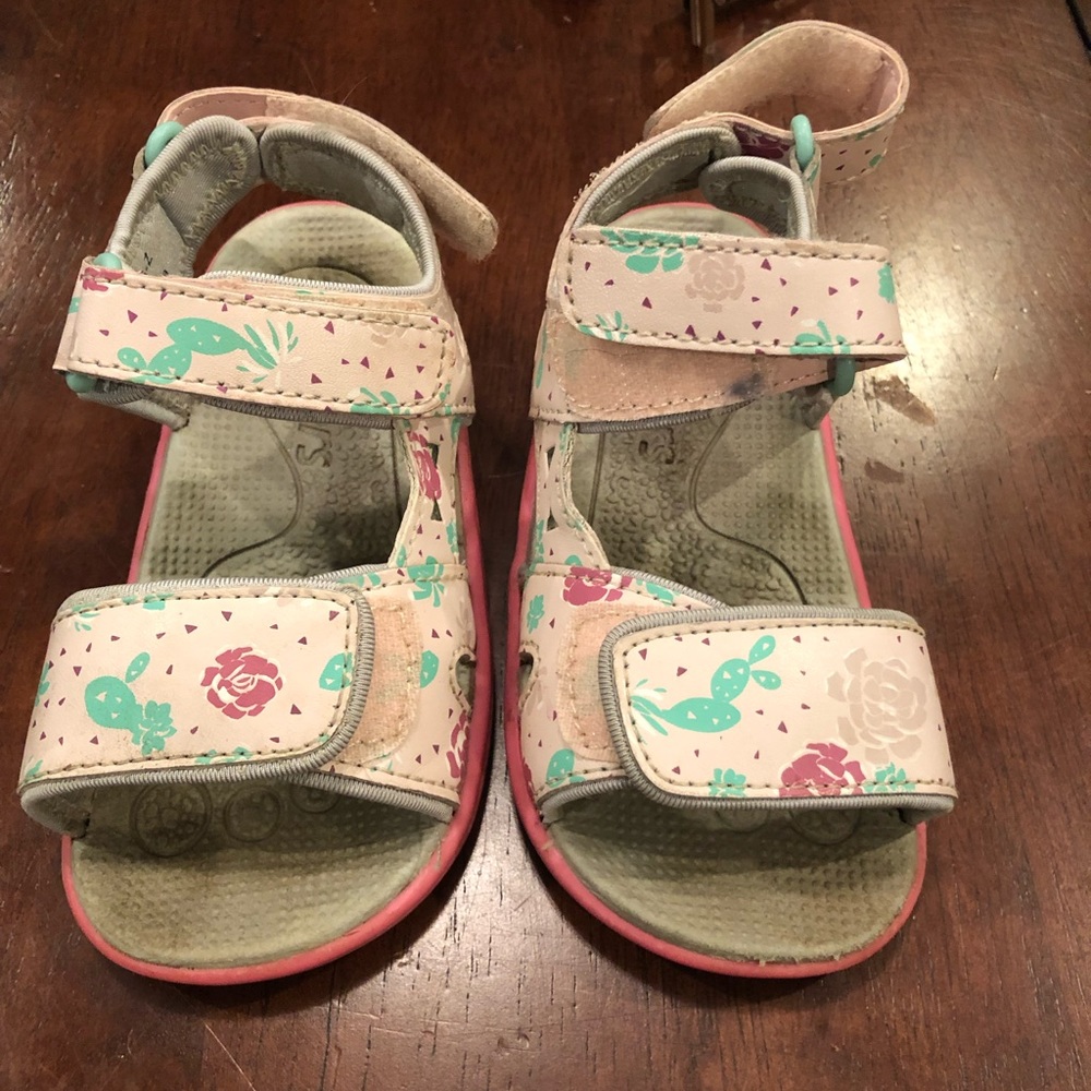 See Kai Run size 8 toddler adjustable sandals